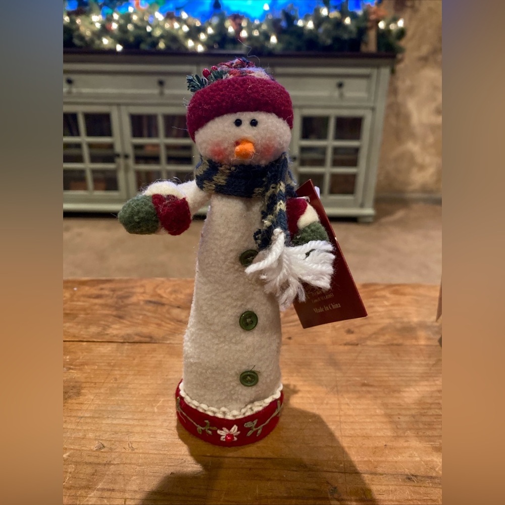 Winter Magic Plush Pop-Up Friends 7 Inches